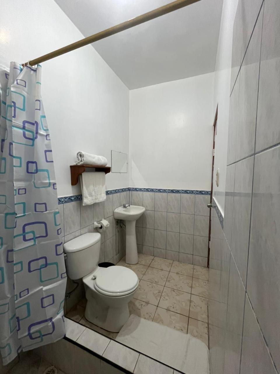 Hostal Neptuno - Poseidon Puerto Villamil Zewnętrze zdjęcie