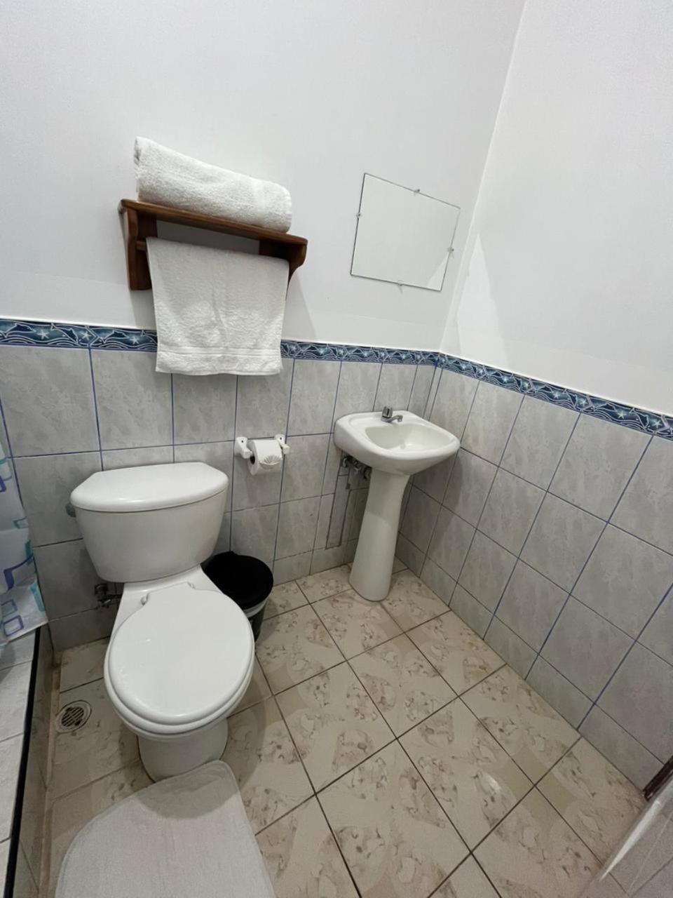 Hostal Neptuno - Poseidon Puerto Villamil Zewnętrze zdjęcie