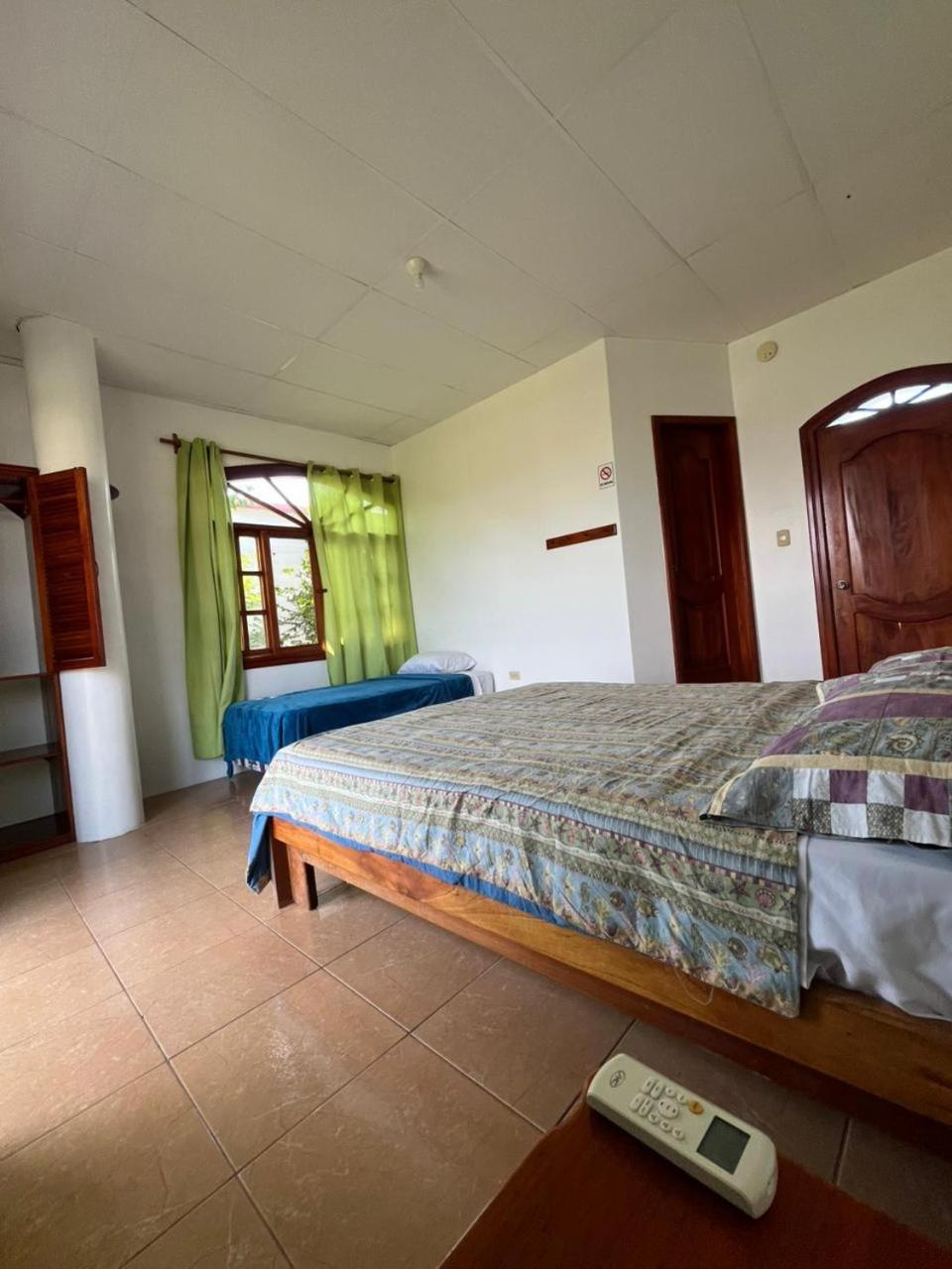 Hostal Neptuno - Poseidon Puerto Villamil Zewnętrze zdjęcie