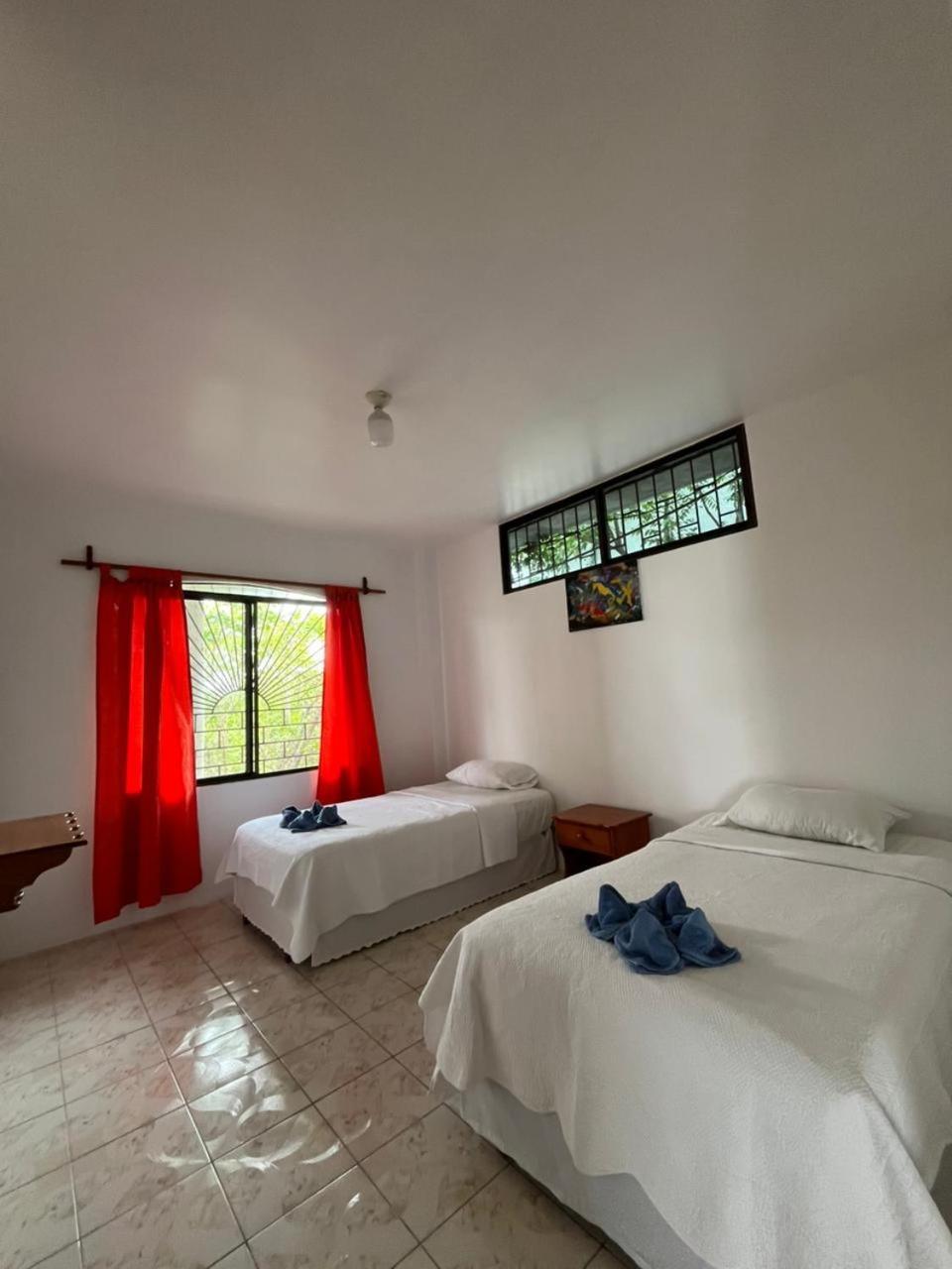 Hostal Neptuno - Poseidon Puerto Villamil Zewnętrze zdjęcie