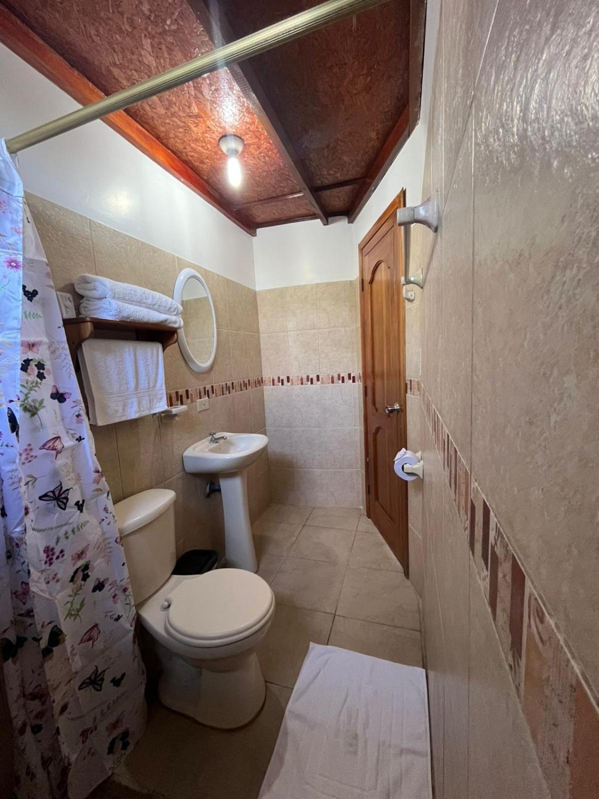 Hostal Neptuno - Poseidon Puerto Villamil Zewnętrze zdjęcie