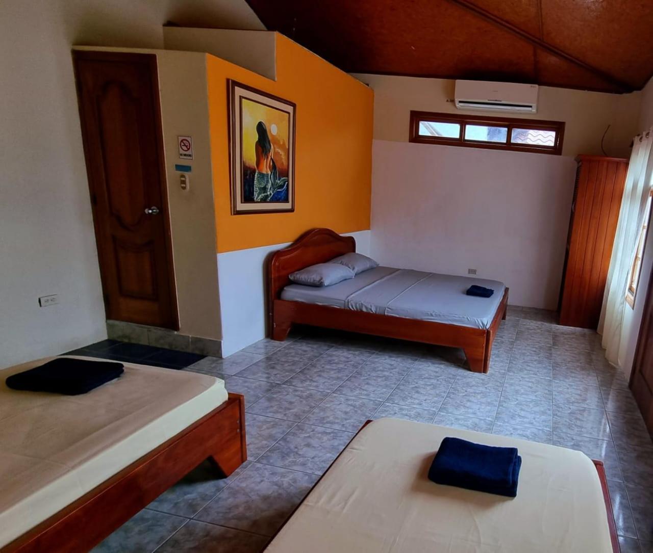 Hostal Neptuno - Poseidon Puerto Villamil Zewnętrze zdjęcie